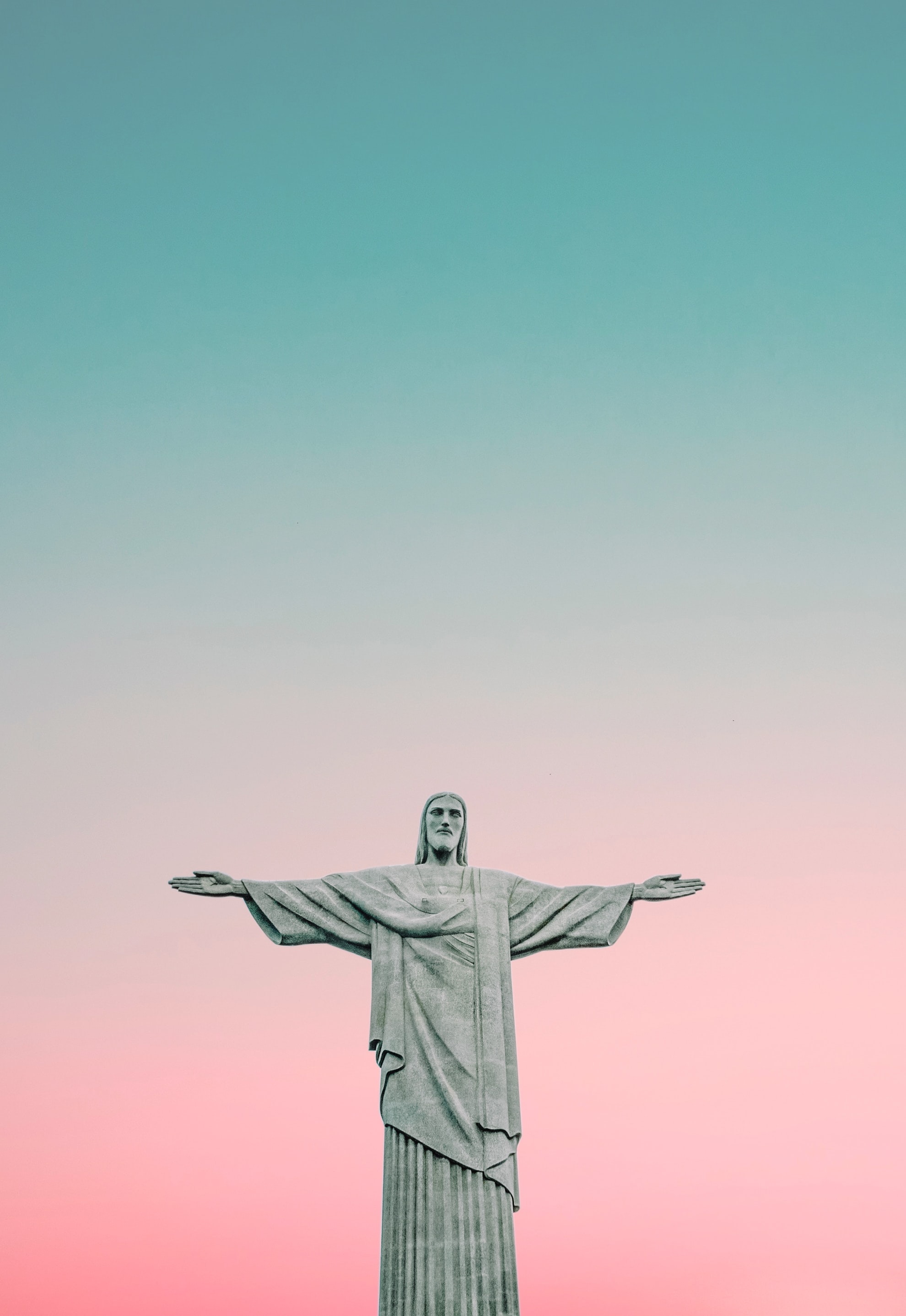 Sobre um trono vi sentado